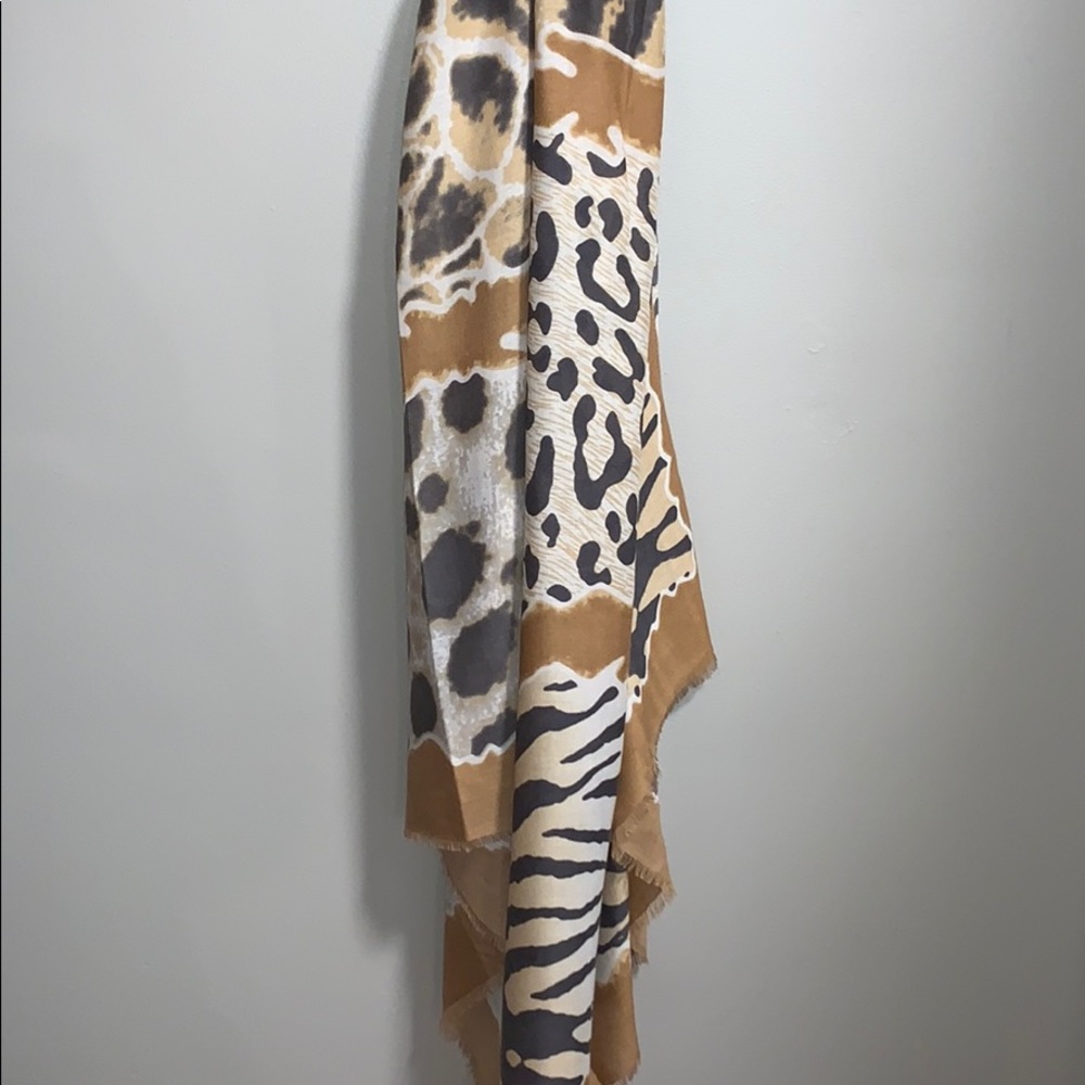 Women’s Scarf - Animal Print -New w/ Tags